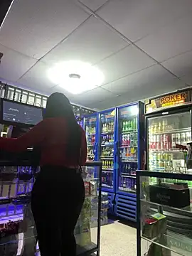 Hot beauty   online show from February 15, 2:30 am