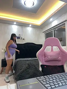 Snapshot of Hot_beauty__ chatting on June 27, 12:59 am Hot beauty online show from June 27, 12:59 am
