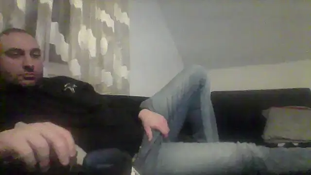 Snapshot of NewyorkDimi chatting on December 29, 9:09 pm NewyorkDimi online show from December 29, 9:09 pm