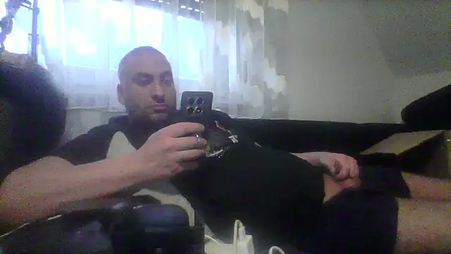 Snapshot of NewyorkDimi chatting on January 11, 7:28 am NewyorkDimi online show from January 11, 7:28 am