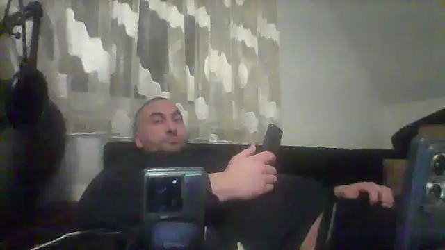 Snapshot of NewyorkDimi chatting on January 20, 2:53 am NewyorkDimi online show from January 20, 2:53 am