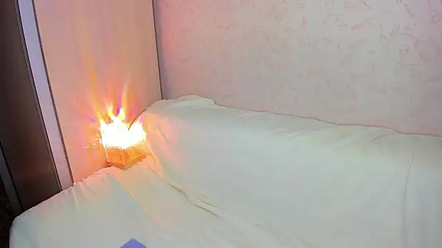 MelodyOfLovee online show from January 18, 2:48 am