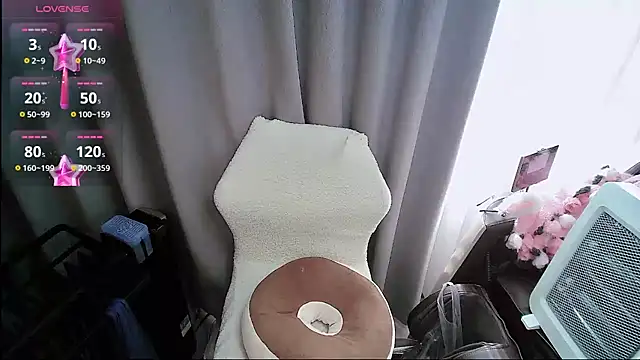 Snapshot of Xiaoyu-G chatting on February 14, 2:08 am Xiaoyu-G online show from February 14, 2:08 am