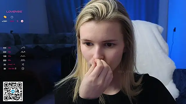 Snapshot of elsa_limerence chatting on December 9, 3:29 am elsa limerence online show from December 9, 3:29 am