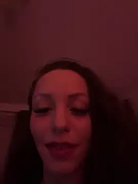 Chiara0102 online show from April 27, 9:35 pm