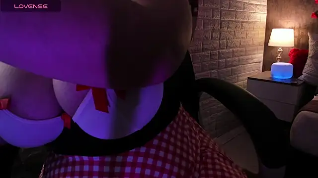 alice  tylor online show from April 9, 11:26 am