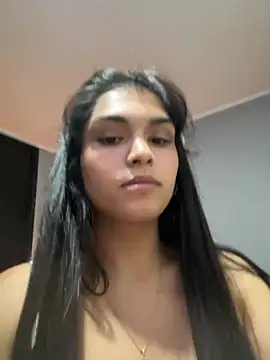 Snapshot of sc4ry_girl1 chatting on December 18, 2:53 am sc4ry girl1 online show from December 18, 2:53 am