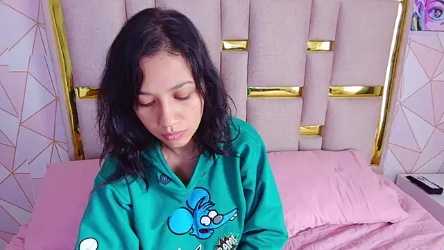 nina carther online show from April 1, 12:50 pm