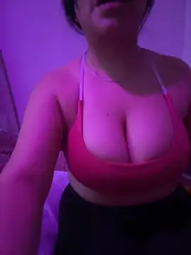 Snapshot of hannahcdmx chatting on June 30, 12:33 am hannahcdmx online show from June 30, 12:33 am