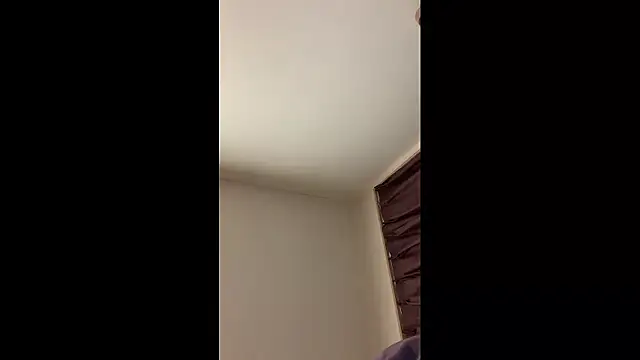 UKI06 online show from April 14, 2:34 pm