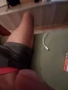 Snapshot of boysexy350 chatting on January 1, 12:11 am boysexy350 online show from January 1, 12:11 am