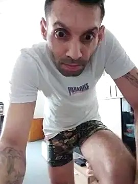 Snapshot of boysexy350 chatting on January 11, 5:18 pm boysexy350 online show from January 11, 5:18 pm