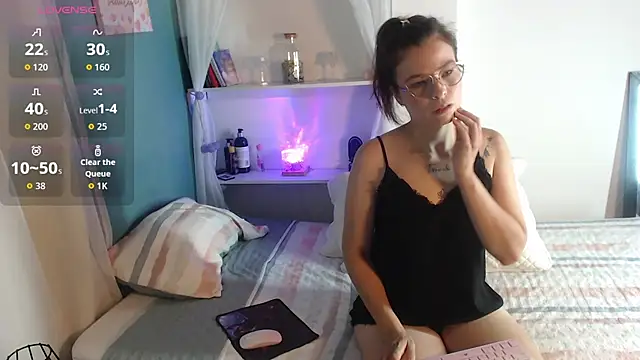 Mily Miley online show from January 31, 11:03 pm