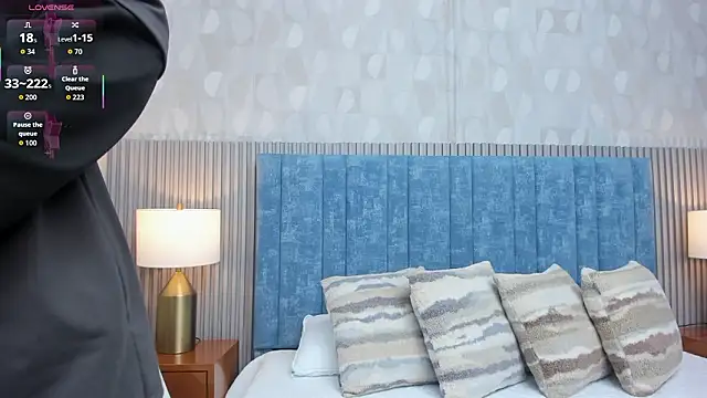 pretty sunlight  online show from February 4, 1:22 am