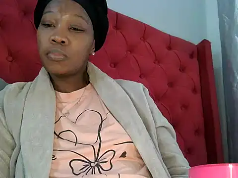 Snapshot of TheSweetBerry chatting on July 14, 10:21 am TheSweetBerry online show from July 14, 10:21 am
