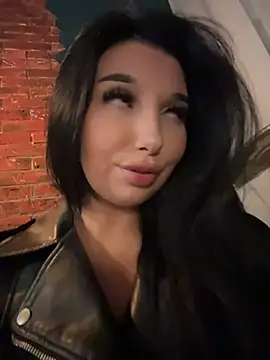 Tisha Busty online show from May 9, 2:44 pm