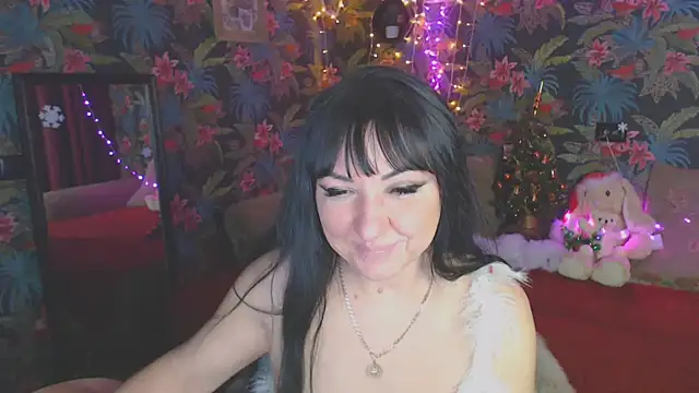 Snapshot of SusanLaNice chatting on December 30, 7:21 pm SusanLaNice online show from December 30, 7:21 pm