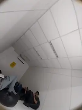 luluankle online show from April 20, 3:37 pm