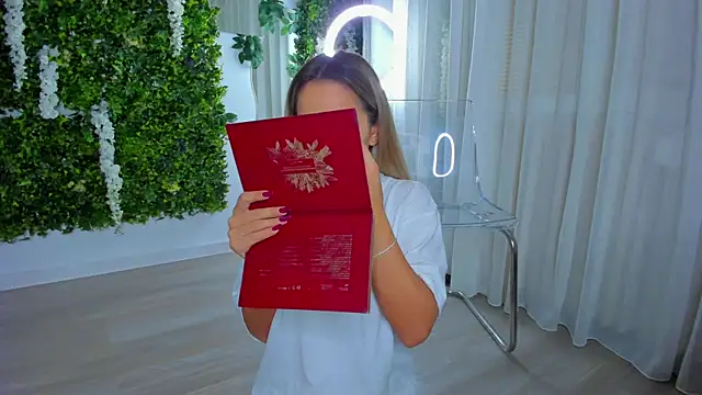 VivienCarter online show from October 25, 9:20 pm