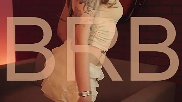 EllieCutes online show from February 28, 8:04 am