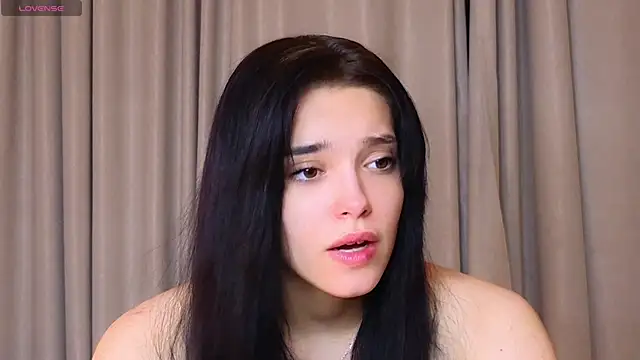 Snapshot of WildaBendell chatting on February 12, 7:45 pm WildaBendell online show from February 12, 7:45 pm