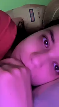 Snapshot of Catgirl8 chatting on December 15, 12:06 pm Catgirl8 online show from December 15, 12:06 pm