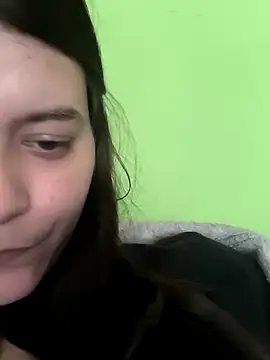 Snapshot of Catgirl8 chatting on February 4, 11:38 am Catgirl8 online show from February 4, 11:38 am