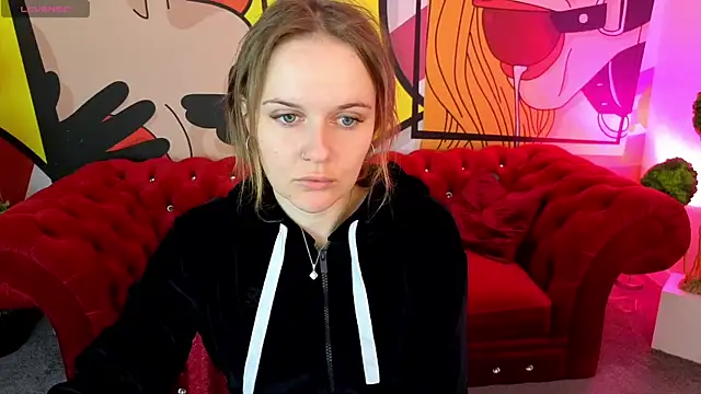 Snapshot of MaribelRiverr_ chatting on May 29, 5:27 am MaribelRiverr online show from May 29, 5:27 am
