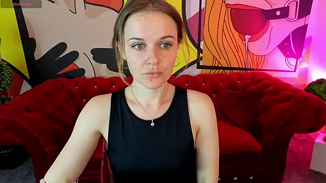 Snapshot of MaribelRiverr_ chatting on June 8, 5:41 am MaribelRiverr online show from June 8, 5:41 am