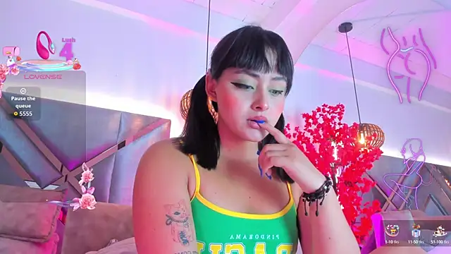 KimVelezz online show from September 8, 7:02 pm