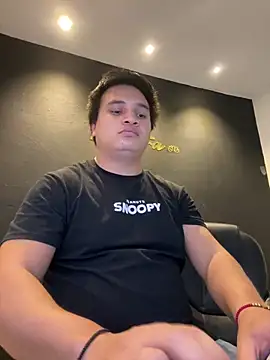 Snapshot of ahntony__69 chatting on February 8, 4:54 pm ahntony 69 online show from February 8, 4:54 pm