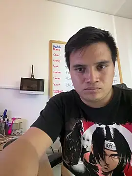 Snapshot of ahntony__69 chatting on April 26, 9:34 pm ahntony 69 online show from April 26, 9:34 pm