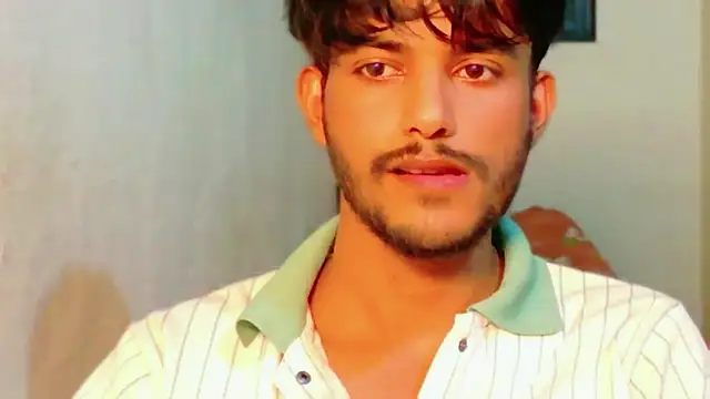 Snapshot of kingkartik7 chatting on May 13, 4:26 pm kingkartik7 online show from May 13, 4:26 pm