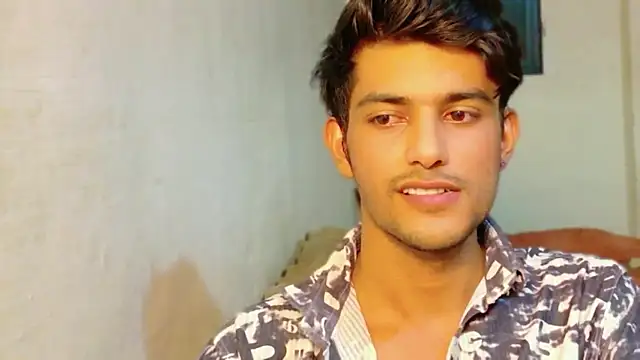 Snapshot of kingkartik7 chatting on June 4, 5:08 pm kingkartik7 online show from June 4, 5:08 pm