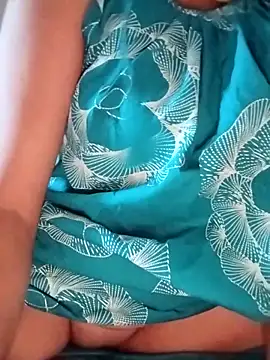 Snapshot of miss-Riy chatting on April 25, 6:27 am miss-Riy online show from April 25, 6:27 am