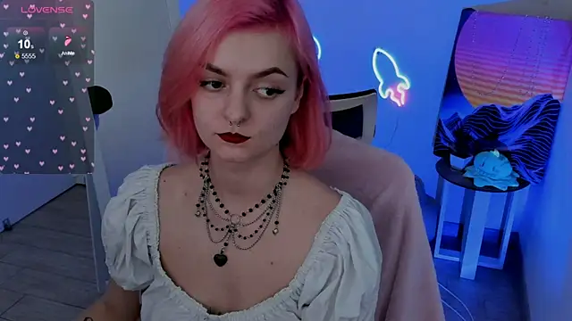 Fire Bestie online show from February 13, 1:59 pm