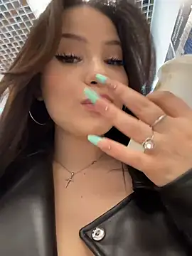 Chloe  Moon online show from March 14, 2:11 pm