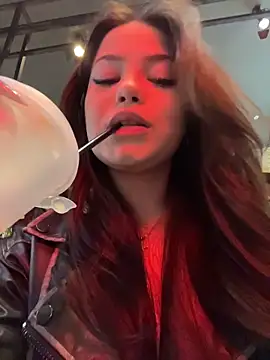 Chloe  Moon online show from April 14, 1:06 pm