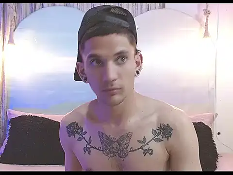 tylor boy online show from January 12, 3:45 am