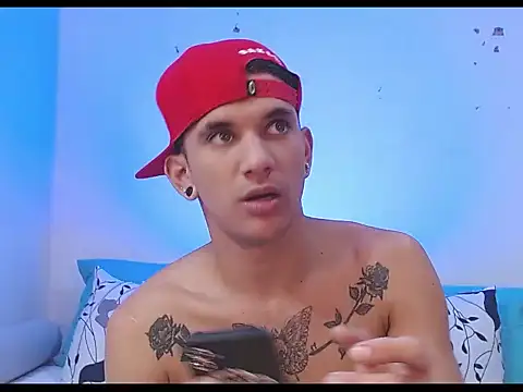 tylor boy online show from April 7, 9:48 pm