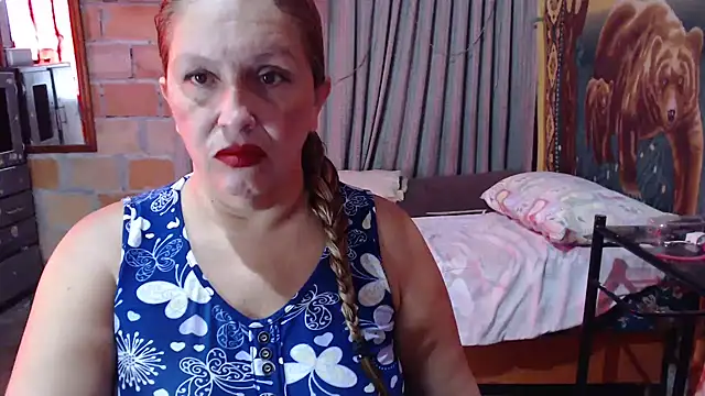 Snapshot of mom_son_dirty chatting on May 27, 1:30 pm mom son dirty online show from May 27, 1:30 pm
