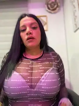 Snapshot of Milff_parkerrr chatting on May 3, 11:44 pm Milff parkerrr online show from May 3, 11:44 pm