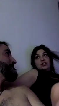 Snapshot of max_max22 chatting on March 3, 7:43 am max max22 online show from March 3, 7:43 am