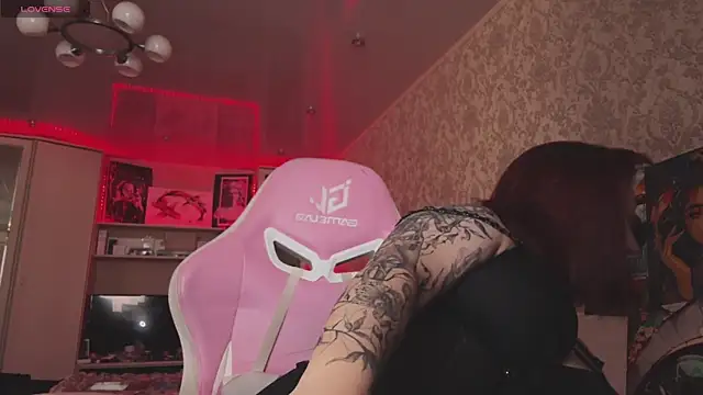 Dani RedheaDevil online show from September 13, 5:40 am