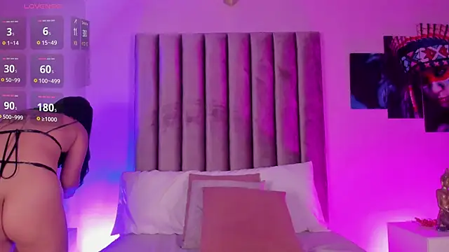 Snapshot of Isabella_Flowers chatting on June 17, 5:10 am Isabella Flowers online show from June 17, 5:10 am