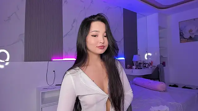 Snapshot of 1_love_8 chatting on February 28, 11:56 pm 1 love 8 online show from February 28, 11:56 pm