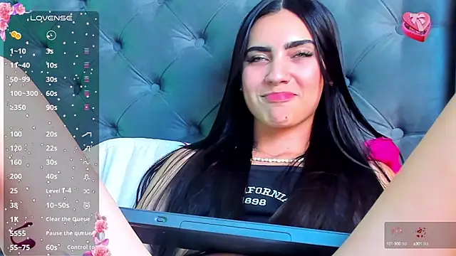 Snapshot of IsaValencia chatting on January 5, 5:30 am IsaValencia online show from January 5, 5:30 am