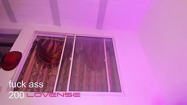 melissa hot22 online show from December 2, 8:04 pm