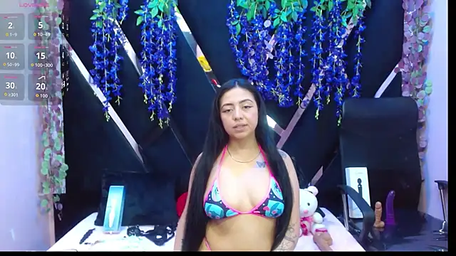 Snapshot of slut_anal_ chatting on September 25, 9:07 pm slut anal  online show from September 25, 9:07 pm