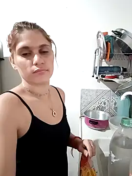 Snapshot of Scarlett-Leh chatting on December 6, 5:31 am Scarlett-Leh online show from December 6, 5:31 am